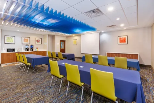 Holiday Inn Express & Suites Cleveland-Richfield Espaces Affaires Photos