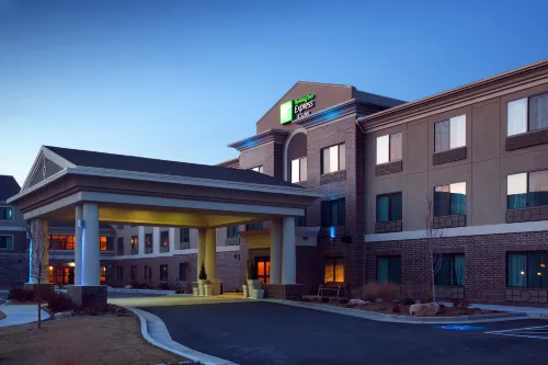 Holiday Inn Express & Suites Salt Lake City West Valley Esterni Photos