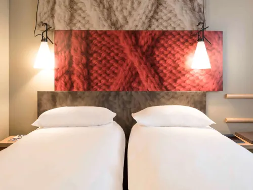 Ibis Château de Fontainebleau Rooms Photos
