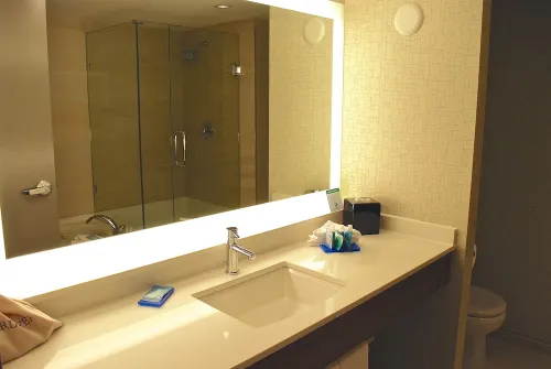 Holiday Inn Express Vancouver Airport-Richmond Rooms Photos