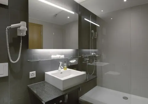 Hotel Pilatus-Kulm Zimmer Photos