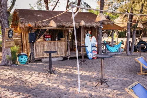 Mumsa Beach Resort & Restaurant Area Publik Photos