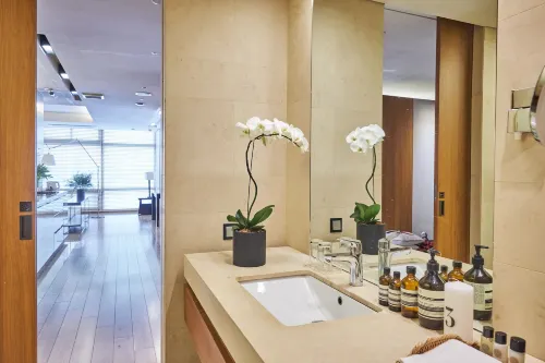 The Classic 500 Pentaz Executive Residence Rooms Photos