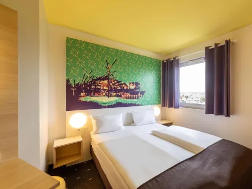 B&B HOTEL Oberhausen am Centro Rum Photos