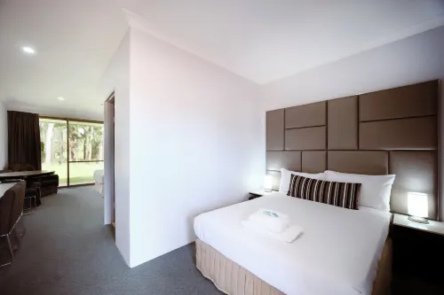 Island Palms Motor Inn Rooms Photos