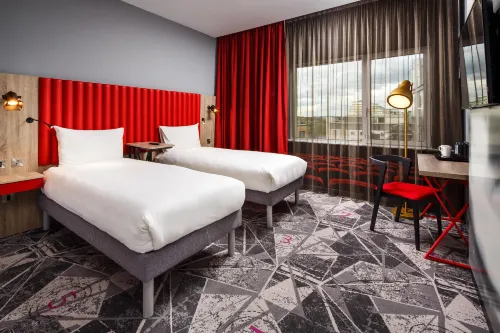Ibis Styles London Ealing Photos