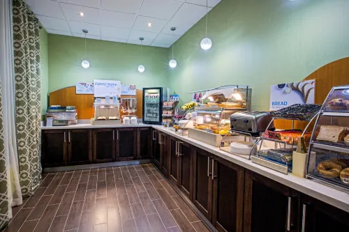 Quality Inn & Suites Regina Downtown Restauration Photos