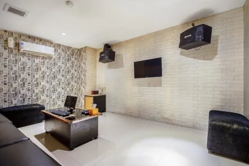 City Icon Residence Jakarta Area Publik Photos