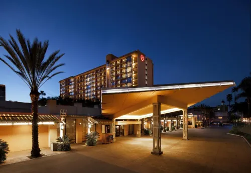 Sheraton Park Hotel at The Anaheim Resort Featured Photos