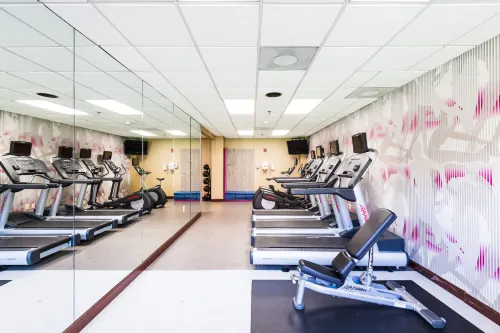 Crowne Plaza Edison Leisure & Recreation Photos