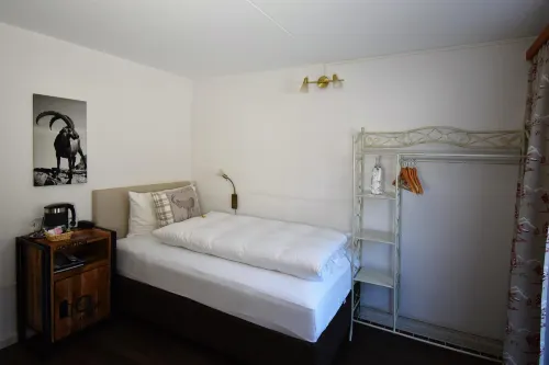 Hotel Cabana Rooms Photos