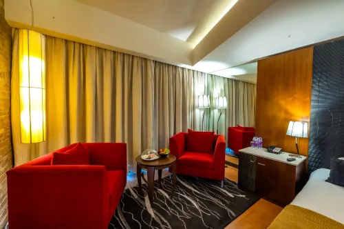 O Hotel Pune Photos