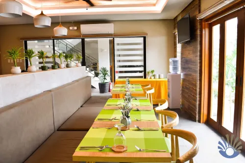 Pearl Vista de Coron Resort Hotel Dining Photos