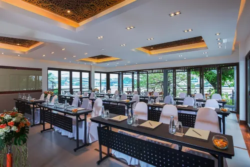 Riva Surya Bangkok Espaces Affaires Photos
