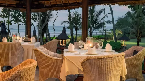 The Oberoi Beach Resort, Bali Restauration Photos