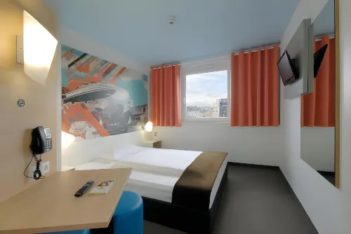 B&B HOTEL Böblingen Photos