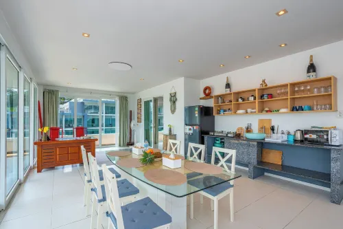 Kata Hill Sea View Hotel Featured Photos
