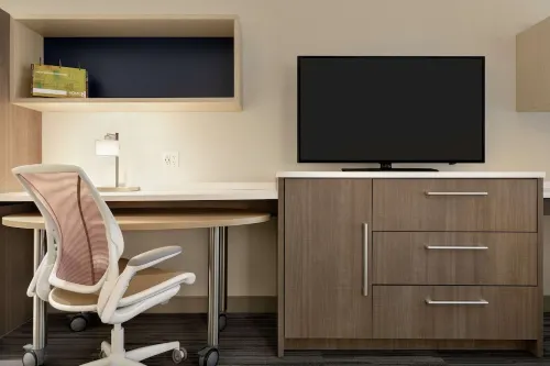 Home2 Suites by Hilton Chicago River North Rooms Photos