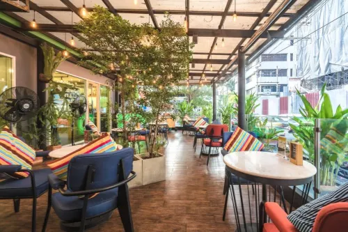 Citrus Sukhumvit 11 by Compass Hospitality Espaces publics Photos