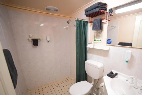 Comfort Inn Coober Pedy Experience Rooms Photos