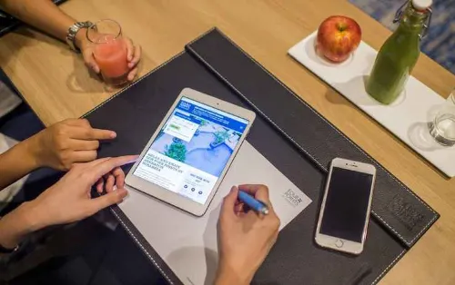 Four Points by Sheraton Surabaya, Tunjungan Plaza Business Facilities Photos