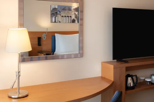 Hampton by Hilton Berlin City West Rooms Photos