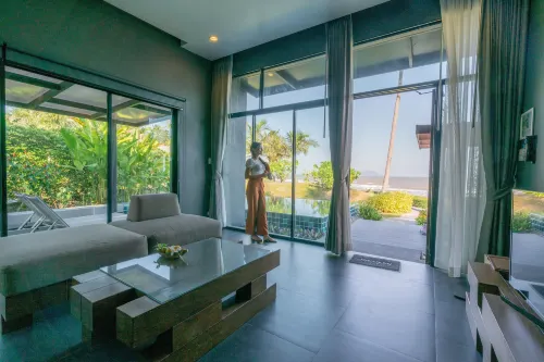 Seanery Beach Resort Photos