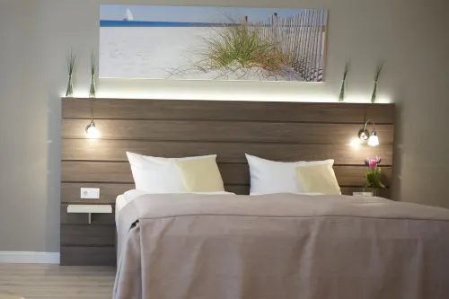 Hotel Kiel by Golden Tulip Photos