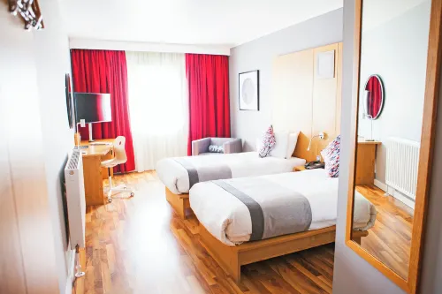 Ramada by Wyndham Belfast City Centre Photos