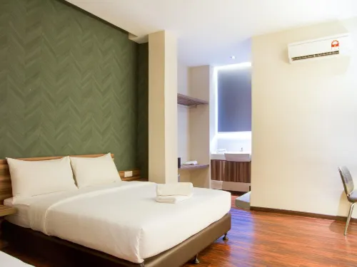D Elegance Hotel Photos