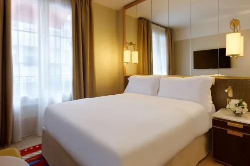 Le Belgrand Hotel Paris Champs Elysees, Tapestry Collection by Hilton Chambres Photos