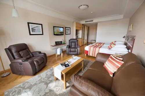 EA Hotel Julis Photos