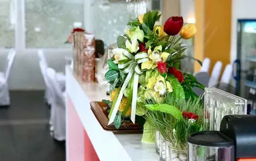The One Surat Loisirs et amusements Photos