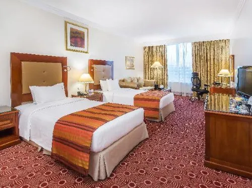 Sunday Hotel Holiday International Dubai Chambres Photos