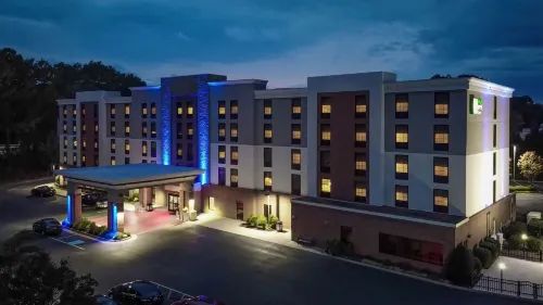 Holiday Inn Express & Suites Newport News Extérieur Photos