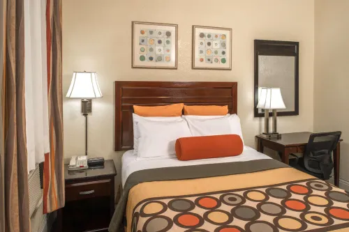 Super 8 by Wyndham San Francisco/Union Square Area Chambres Photos