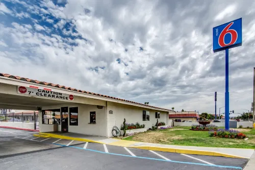 Motel 6 Manteca, CA Espaces publics Photos