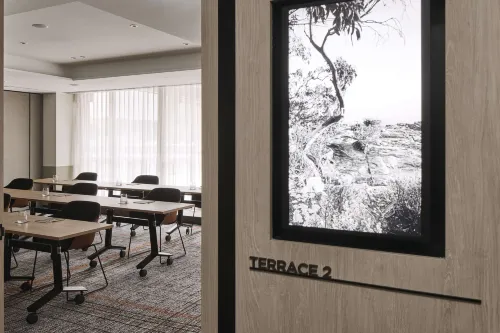 Rydges Melbourne an EVT hotel Business Facilities Photos