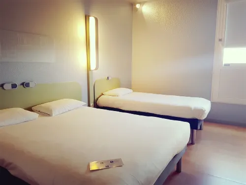Hôtel ibis budget Arles Palais des Congrès Chambres Photos