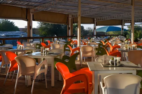 The Kingdom Resort Makanan Photos