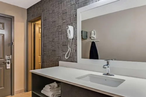The Wander Hotel, a Ramada by Wyndham Rooms Photos
