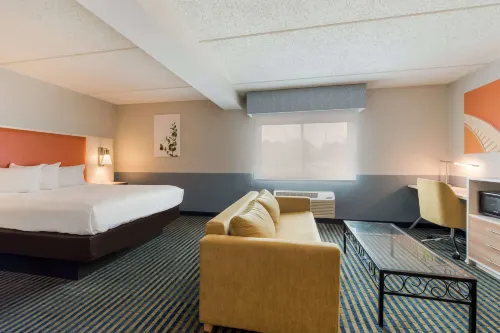 Baymont by Wyndham Westampton Photos