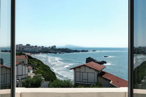 Regina Experimental Biarritz Rooms Photos