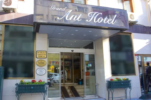 Grand Ant Hotel Exterior Photos