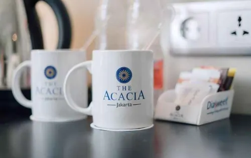 The Acacia Hotel & Resort Jakarta Kamar Photos
