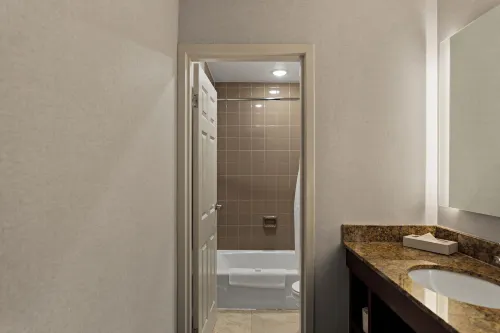 Wingate by Wyndham South Bend/Notre Dame Rooms Photos