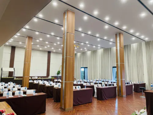 Lemo Hotel Serpong Fasilitas Bisnis Photos