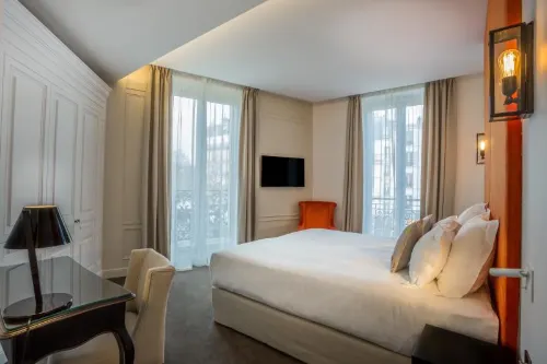 Hotel La Comtesse Tour Eiffel Rooms Photos