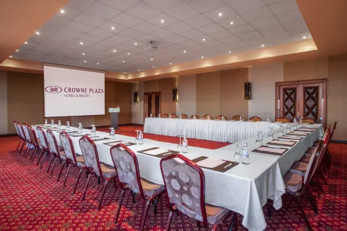 Crowne Plaza - Minsk, an IHG Hotel Espaces Affaires Photos