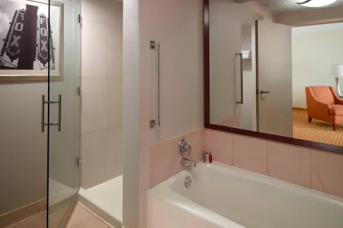 Atlanta Marriott Suites Midtown Номера Photos
